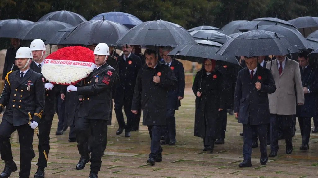 Anıtkabir’de 23 Nisan: Erdoğan bu yıl da törene katılmadı-1