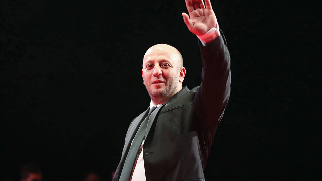 Serkan Keskin Kimdir Serkan Keskin In Hayati Oynadigi Filmler Ve Diziler