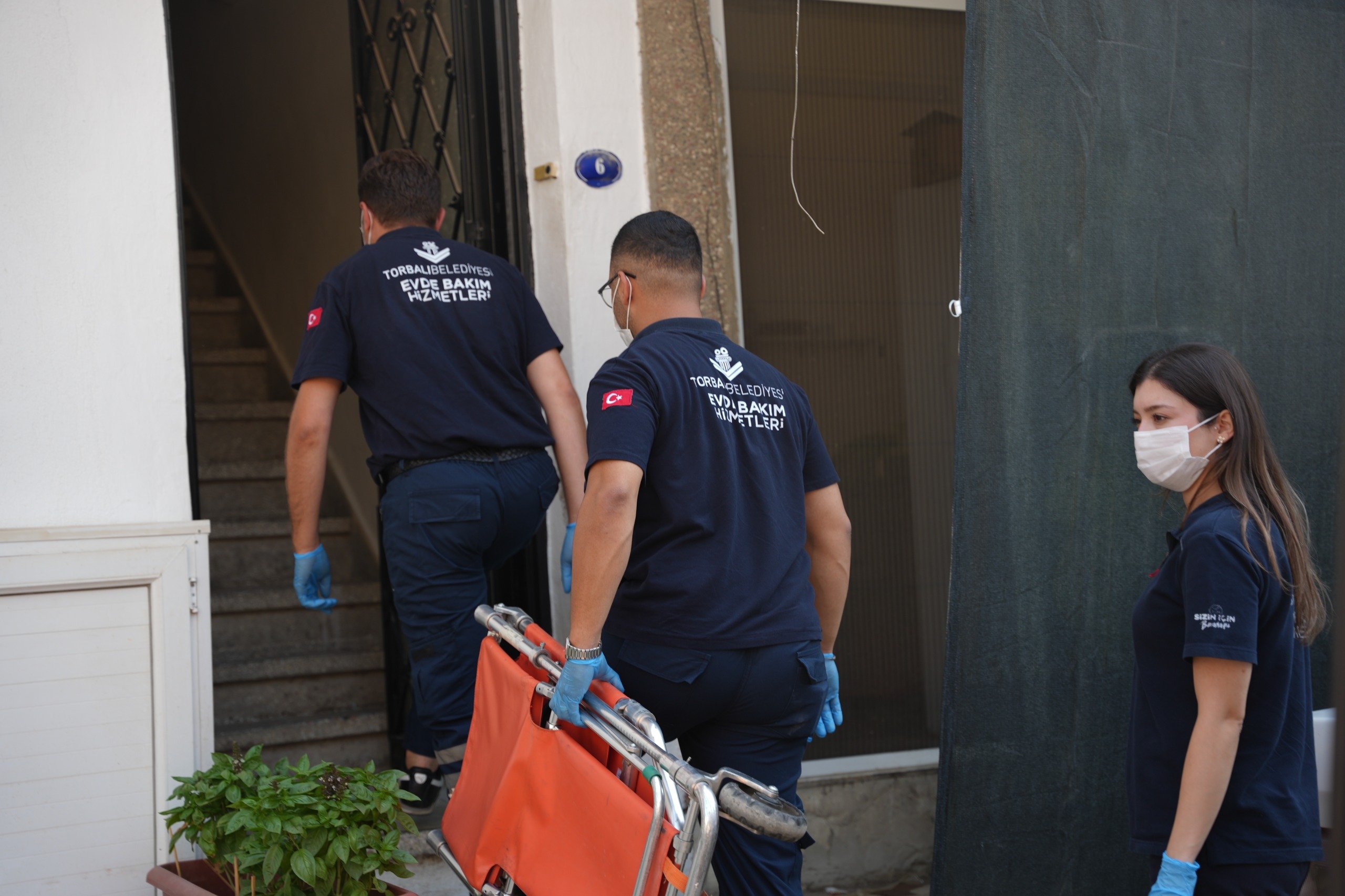 Torbalı Belediyesi’nden evde temizlik desteği