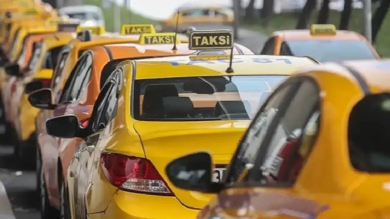 İzmir’de taksicilere yönelik tehdit paylaşımına gözaltı!