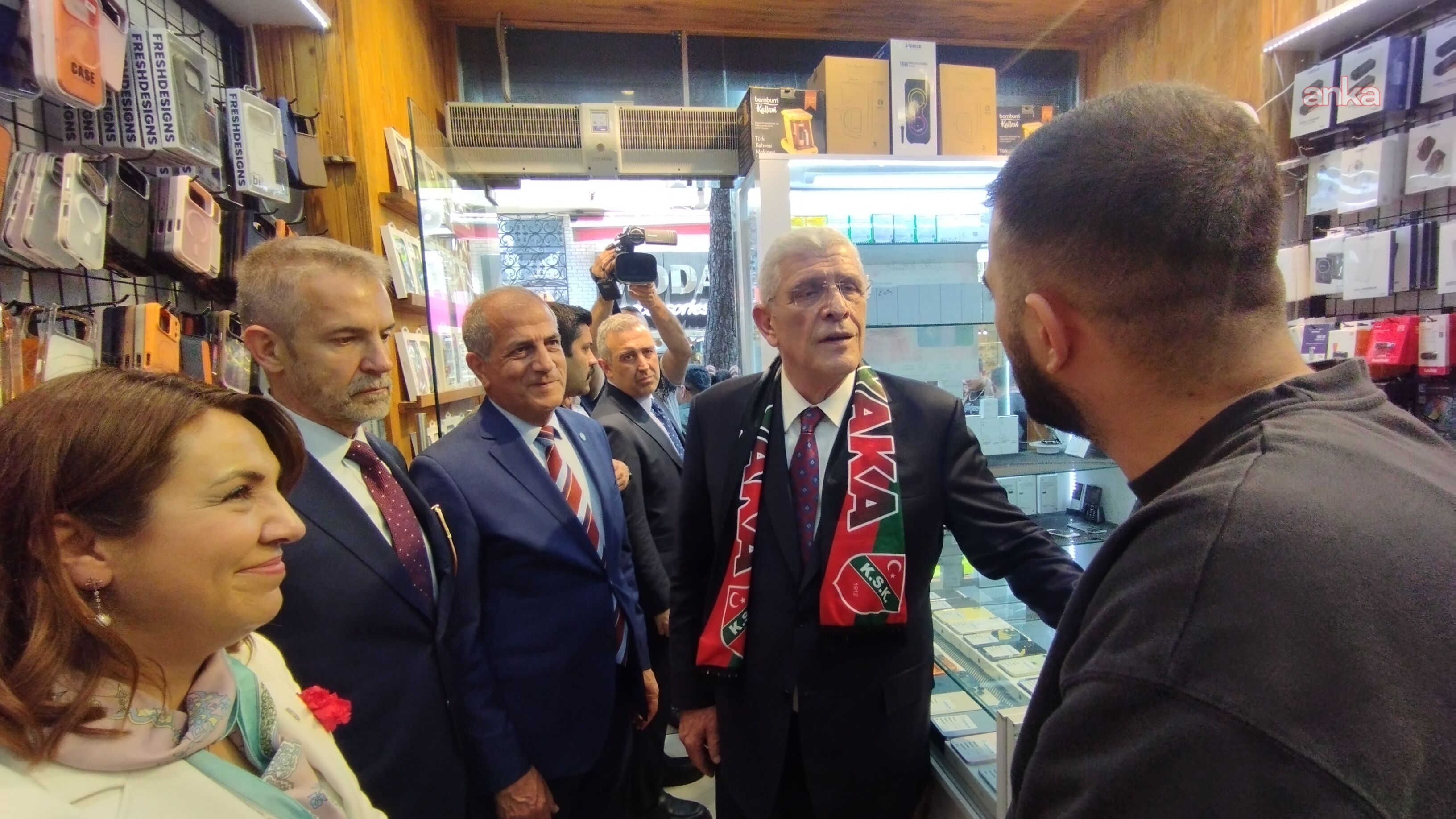 Dervişoğlu’ndan Karşıyaka’da esnaf ziyareti: Sandık mesajı verdi