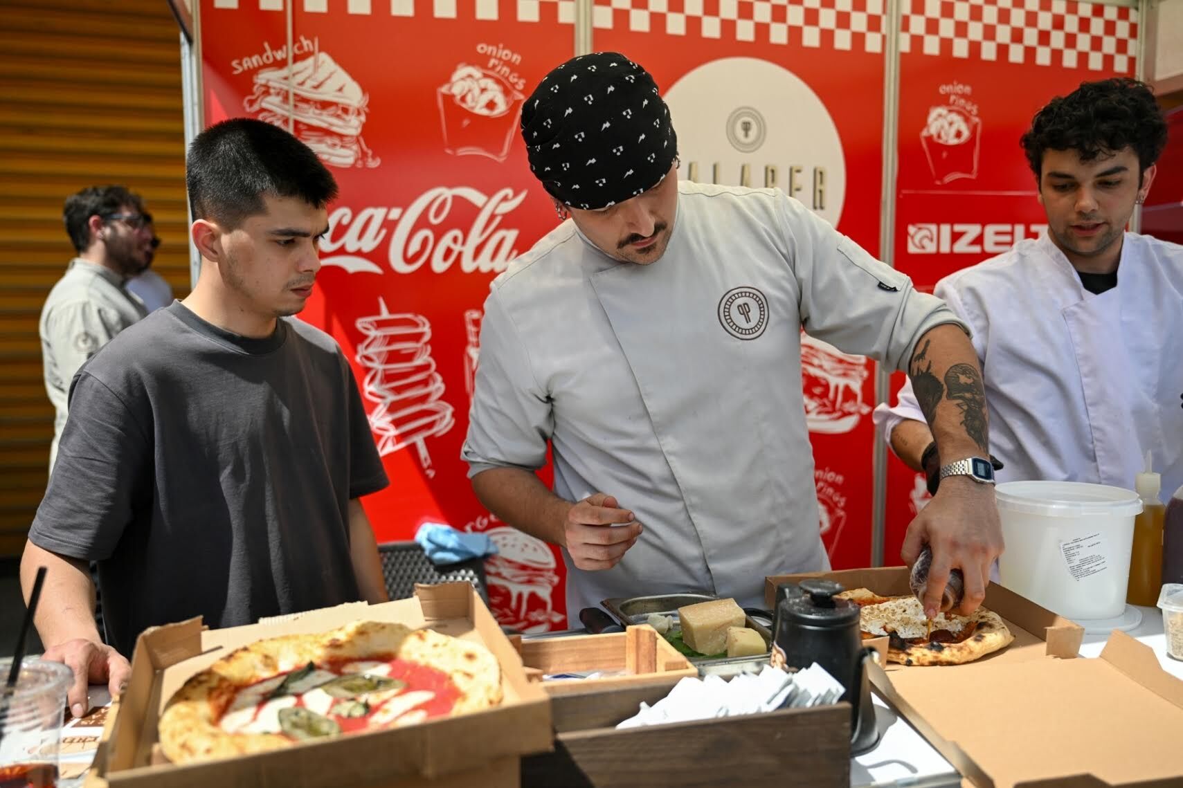 Bornova’da festival coşkusu: Sanayi esnafı ile vatandaş bir arada!
