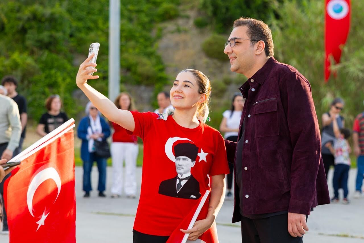 Balçova’da 19 Mayıs coşkusu: Gençliğe yatırım yapan geleceğini büyütür!