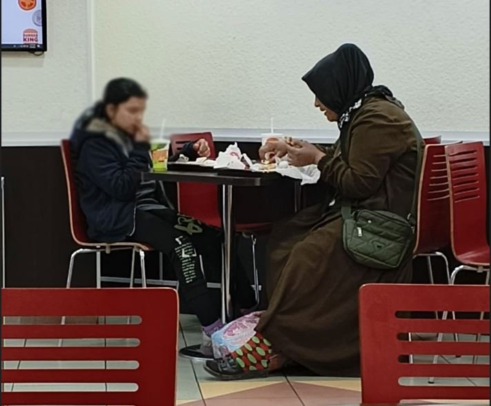 Bakanlıktan anne kızı kovan işletmeye para cezası