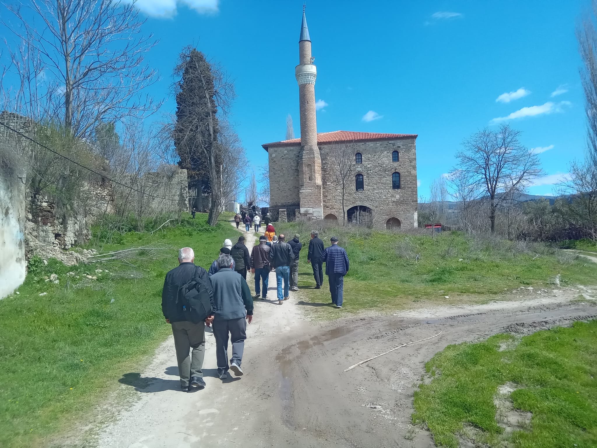 İzmirli katılımcıların gözünden Gördes: Doğa büyüledi, eksikler dikkat çekti!