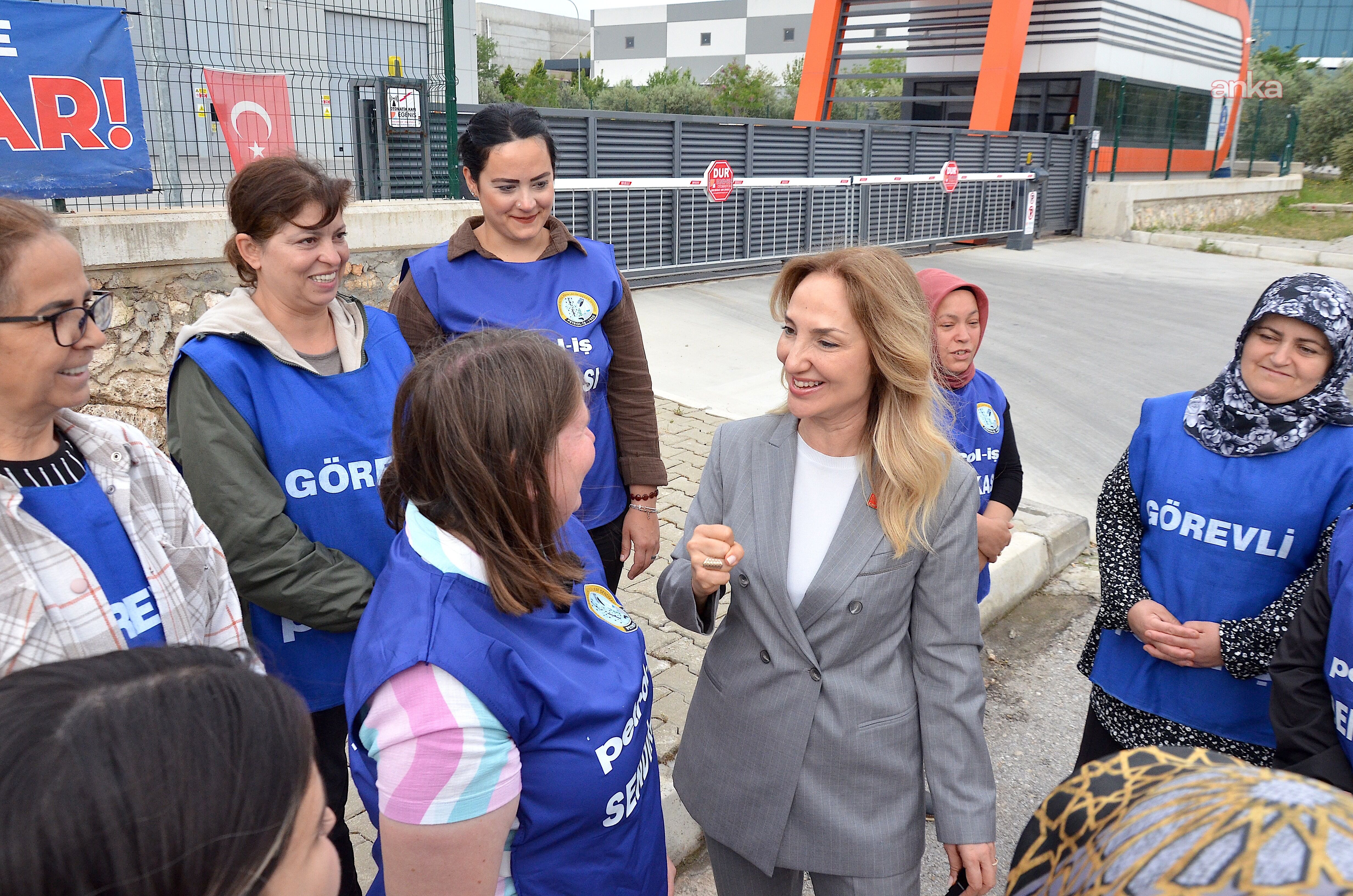 CHP’li Nazlıaka’dan Temel Conta işçilerine ziyaret: İktidar olduğumuzda hak aradığınız için işinizden olmayacaksınız!-1