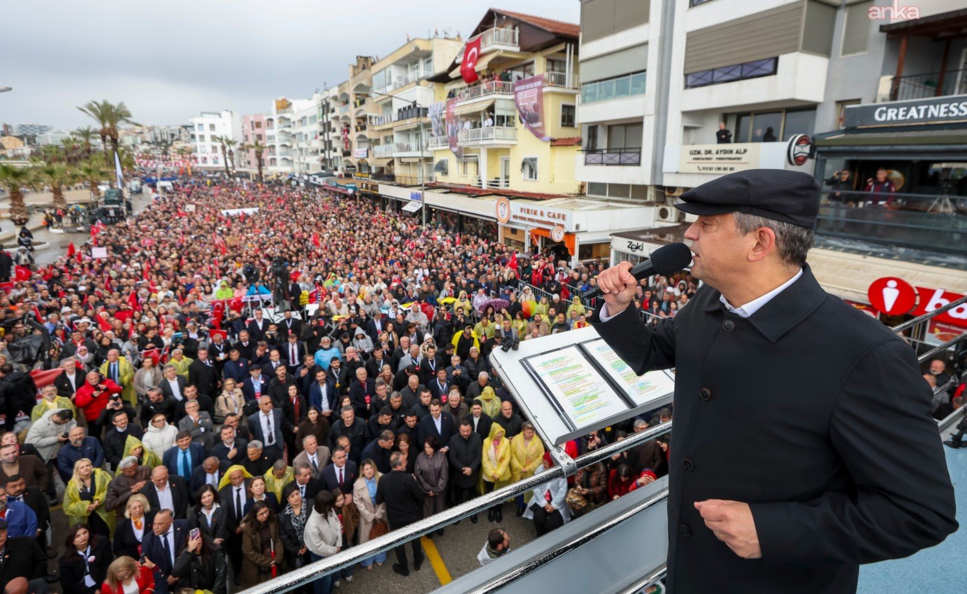 Chp Kuşadası Miting