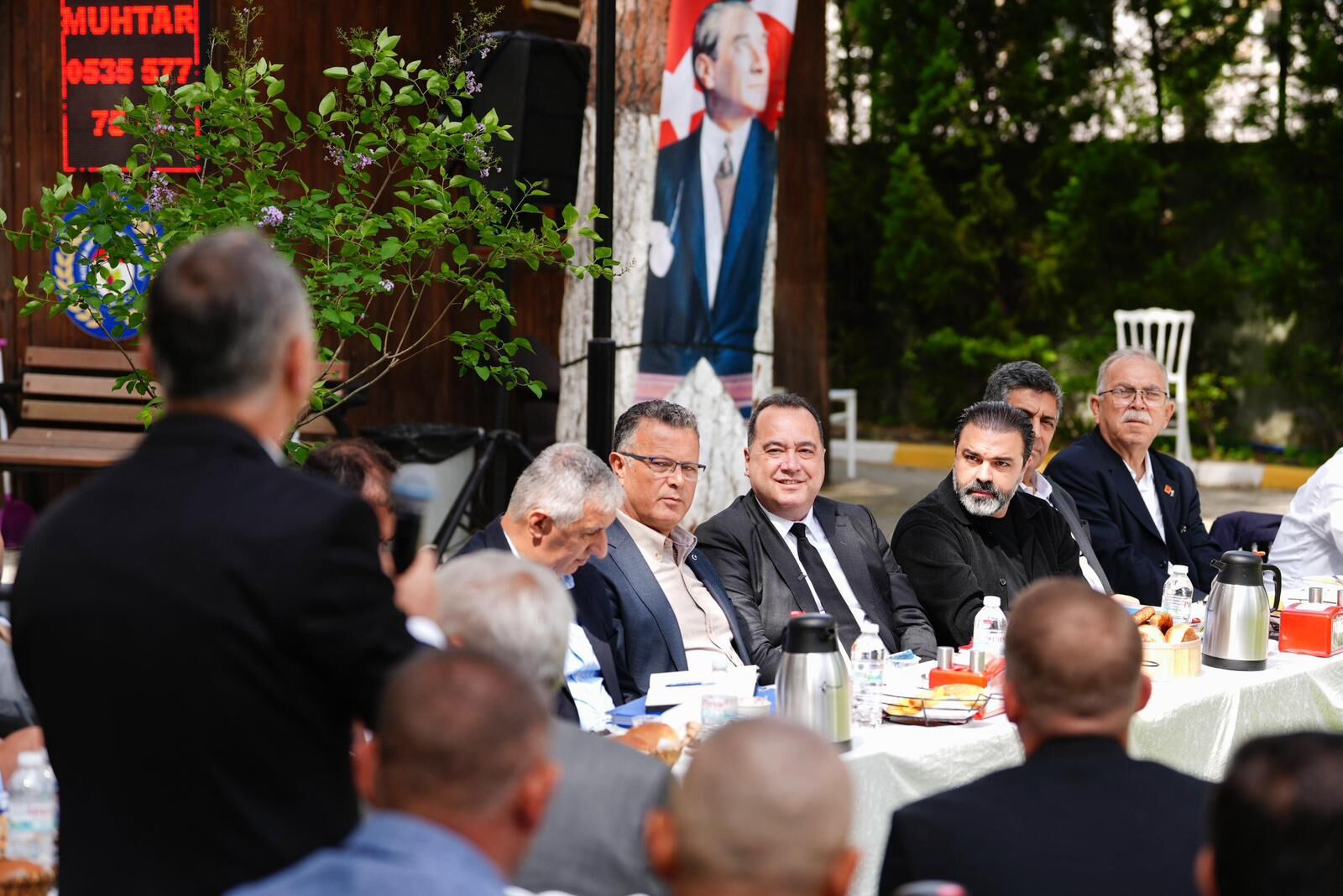 Başkan Dutlulu muhtarlarla buluştu: Herkese eşit ve adil hizmet götüreceğiz-1