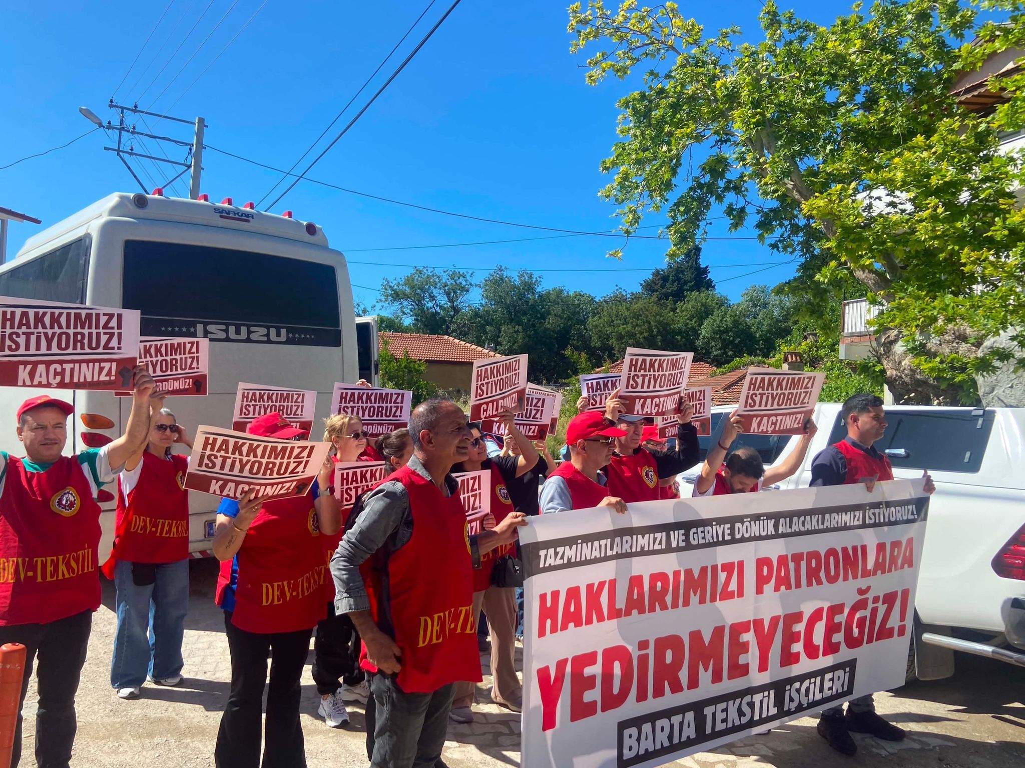 Eylemler Sürüyor… Barta Işçileri Patronun Kapısına Dayandı! (4)