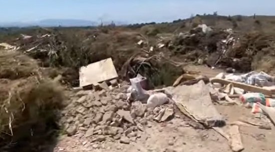 İzmir’de ormanlık alana atık döküldü iddiası: Yurttaşlardan belediye başkanlarına çağrı!-3