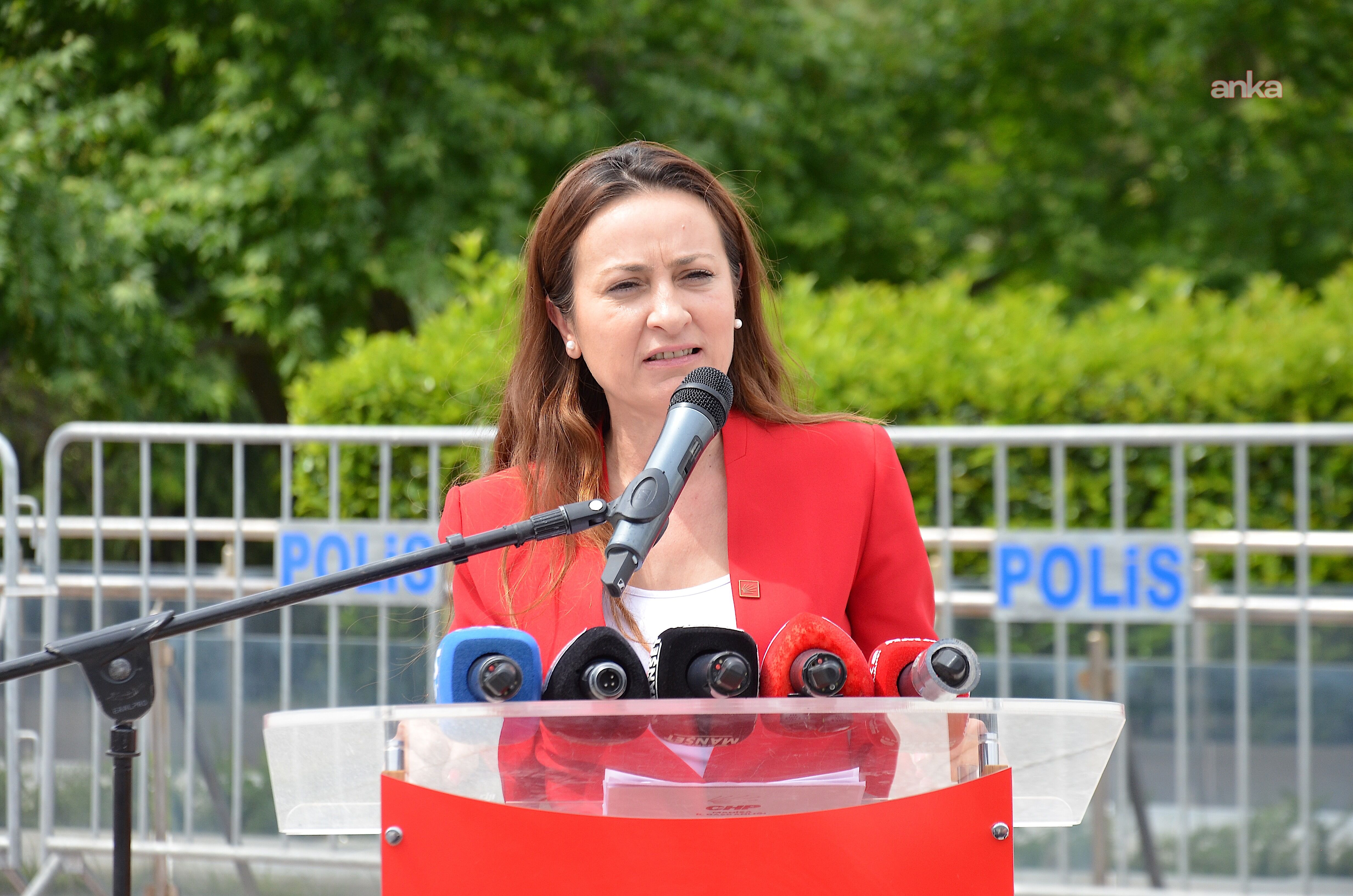 İlksen Özalper