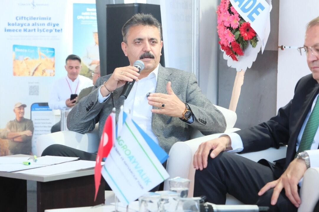 https://www.izgazete.net/baska-kirgozden-net-mesaj-tarima-dayali-ihtisas-osb-dikili-icin-donum-noktasi-olacak