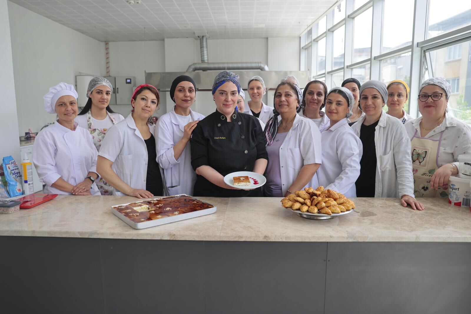 Konaklı Kadınlar Temel Pastacılık Eğitimi Ile Iş Sahibi Olacaklar (1)