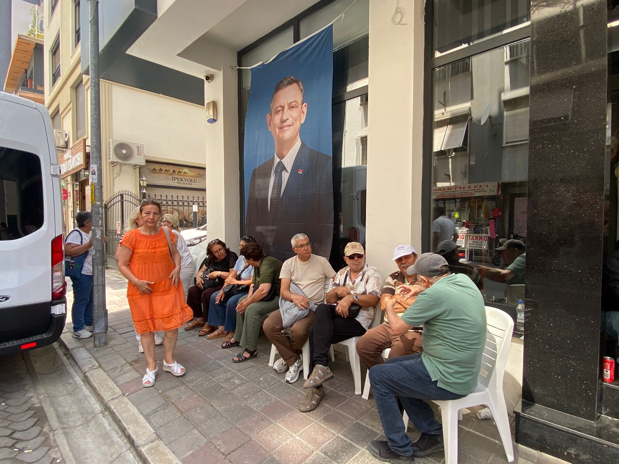 CHP İzmir’de hareketlilik: Gözler MYK sonrası yapılacak açıklamada