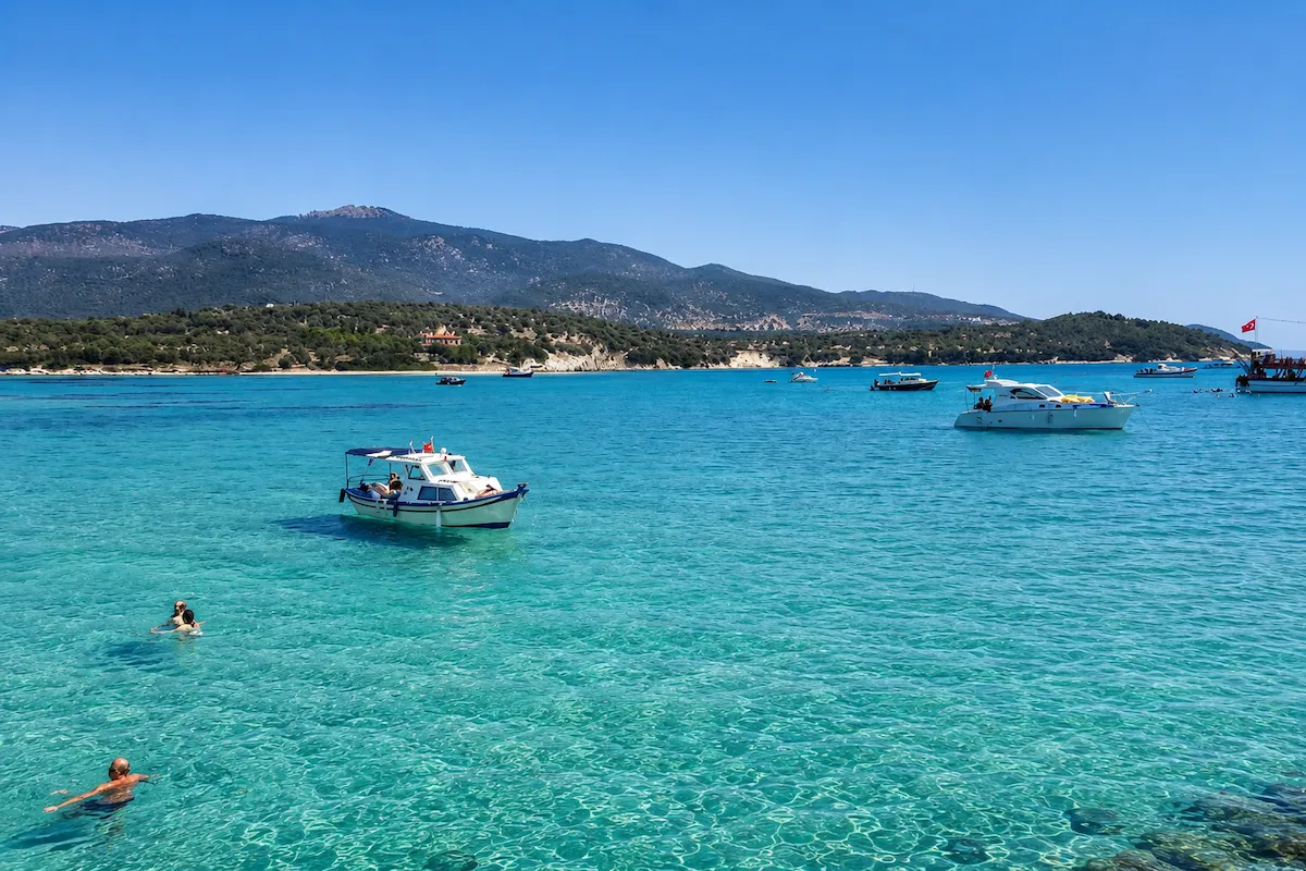 Kızgın kumlardan serin sulara: İzmir’in en güzel plajları