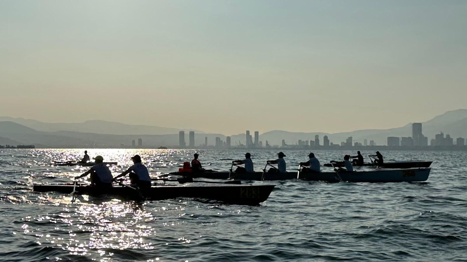İzmir’de su sporları eğitimleri başladı: Birçok branşta hizmet veriyor