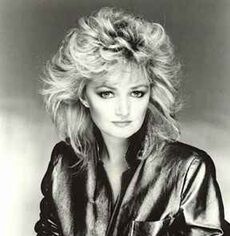 Efsane şarkıcı Bonnie Tyler hayatını kaybetti-1