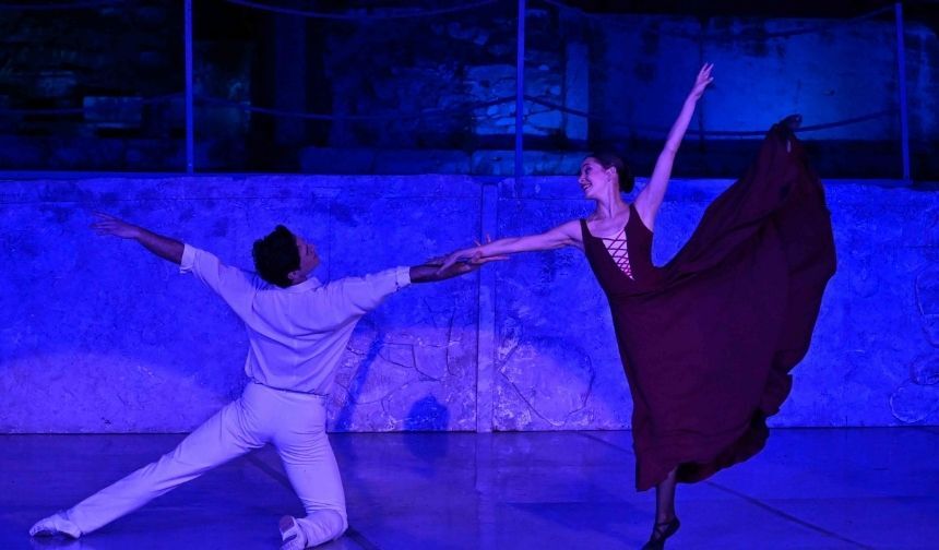 Nikos Kazancakis'in ‘Zorba’sı Efes'te hayat buldu-1
