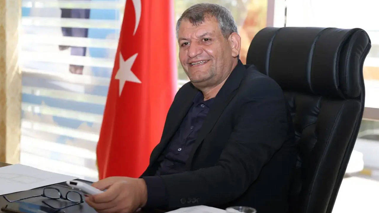 CHP'li Mahmut Tanal'dan AKP'li Abdülhakim Ayhan hakkında insan kaçakçılığı iddiası