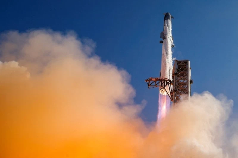 Elon 4