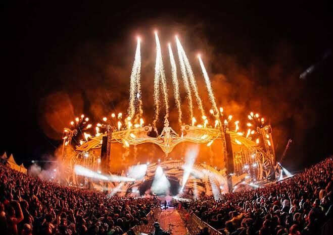 Festival-4
