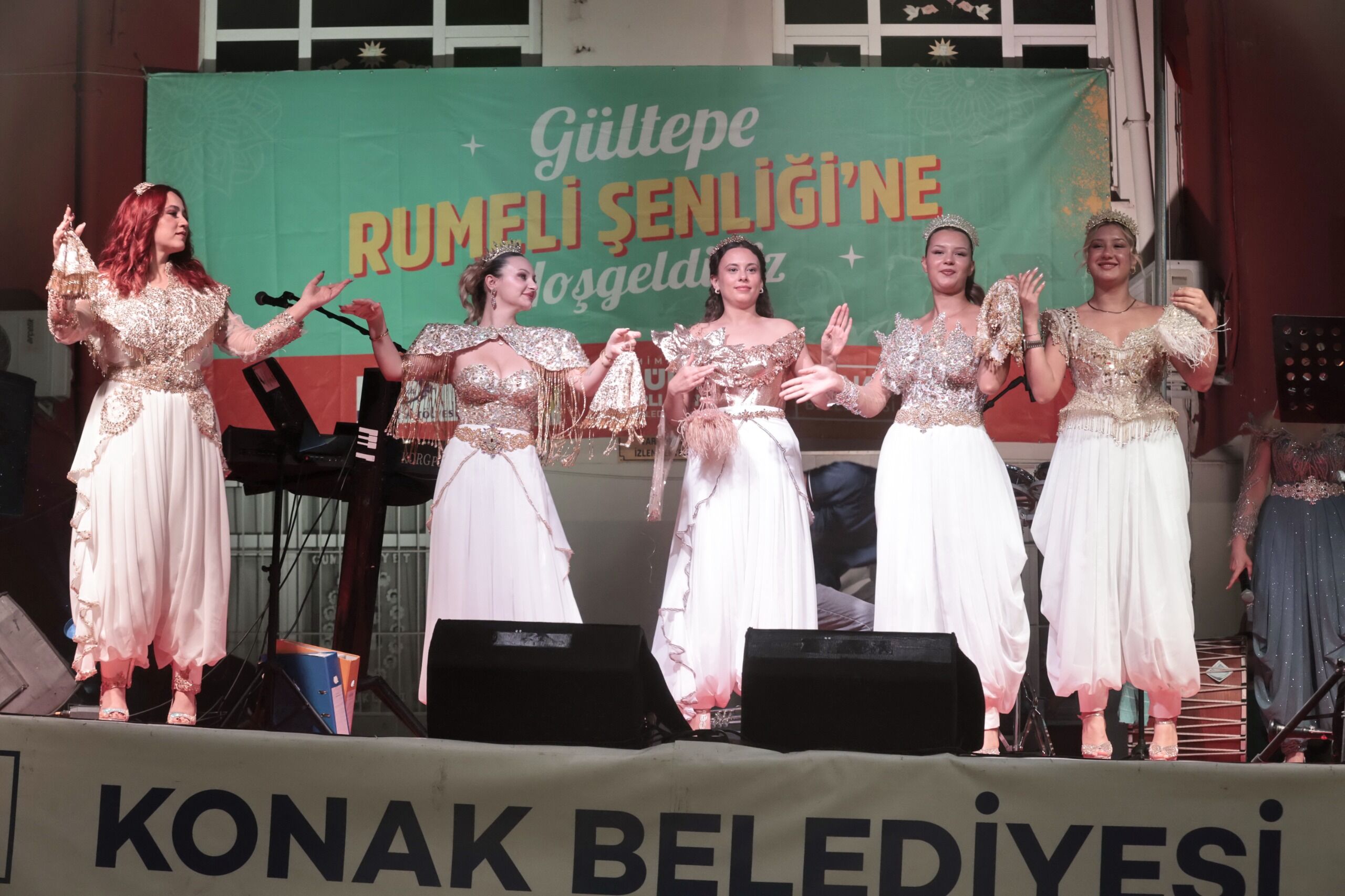 Gültepe’de büyük coşku: Rumeli Şenliği 18. kez İzmirlilerle buluştu-2