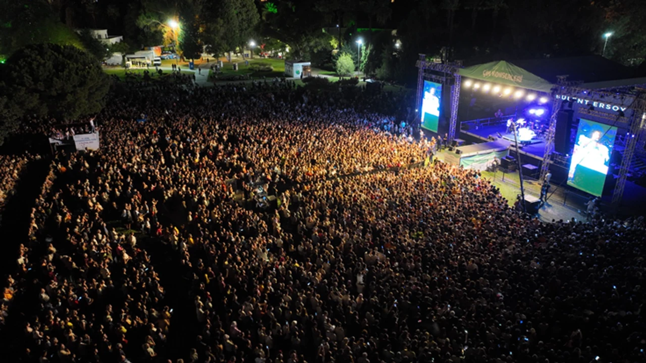 Izmir Fuar Konserleri 2023 Ucretsiz Izmir Fuar Cim Konserleri Kimler Var Konser Takvimi