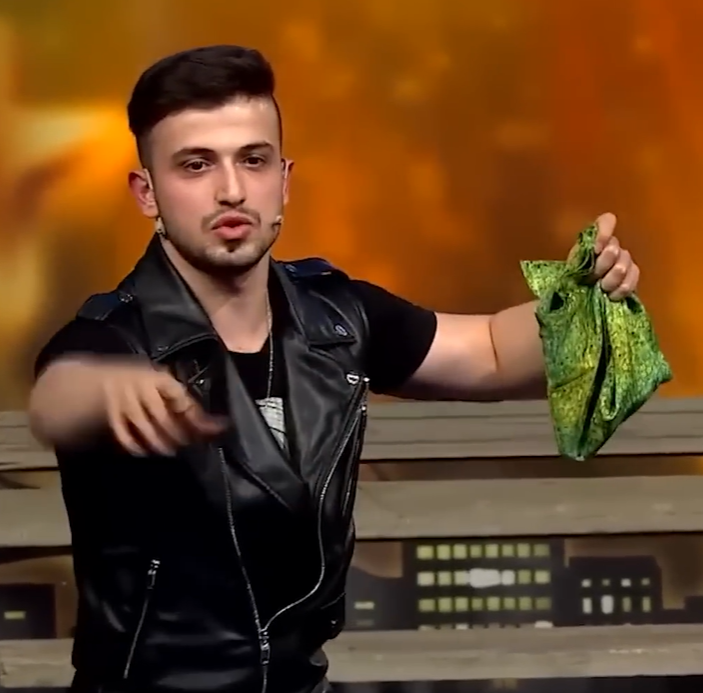 Ünlü Sihirbaz Uyuşturucu Satıcılığından Tutuklandı