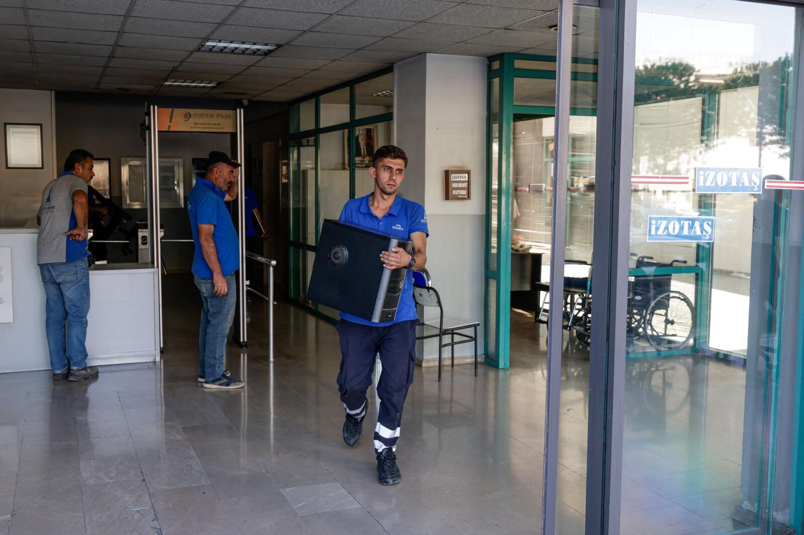 İzmir Otogarı’nda haciz: 73 milyon TL tahsil edildi!-1