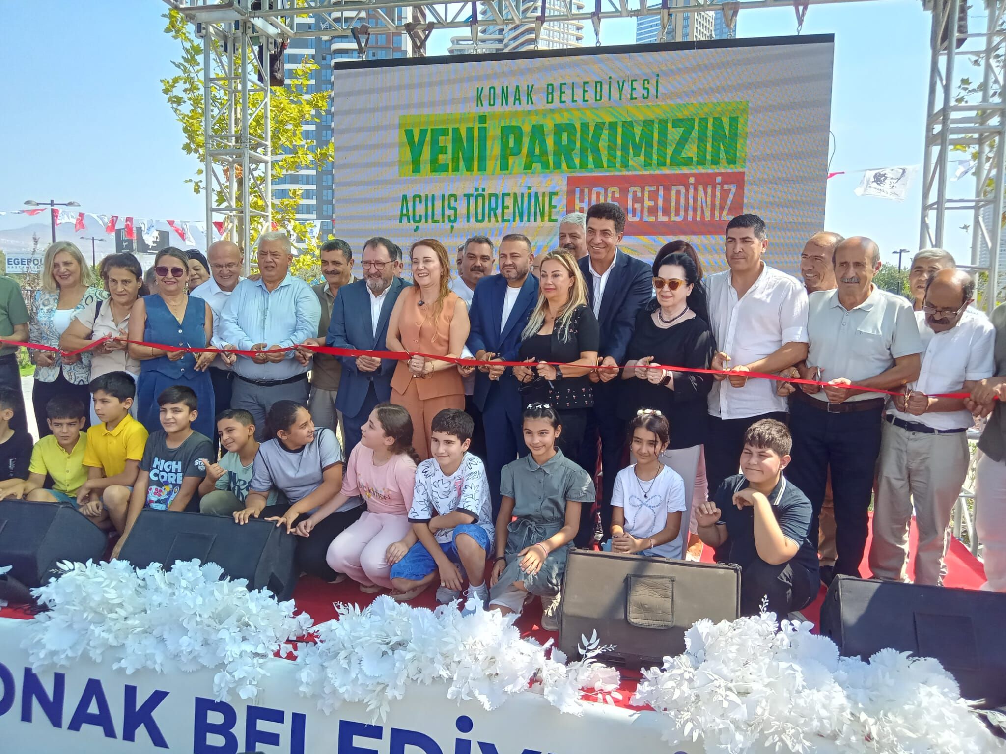 Konak’a nefes aldıracak: 6 bin metrekarelik yeni yaşam alanı hizmete açıldı