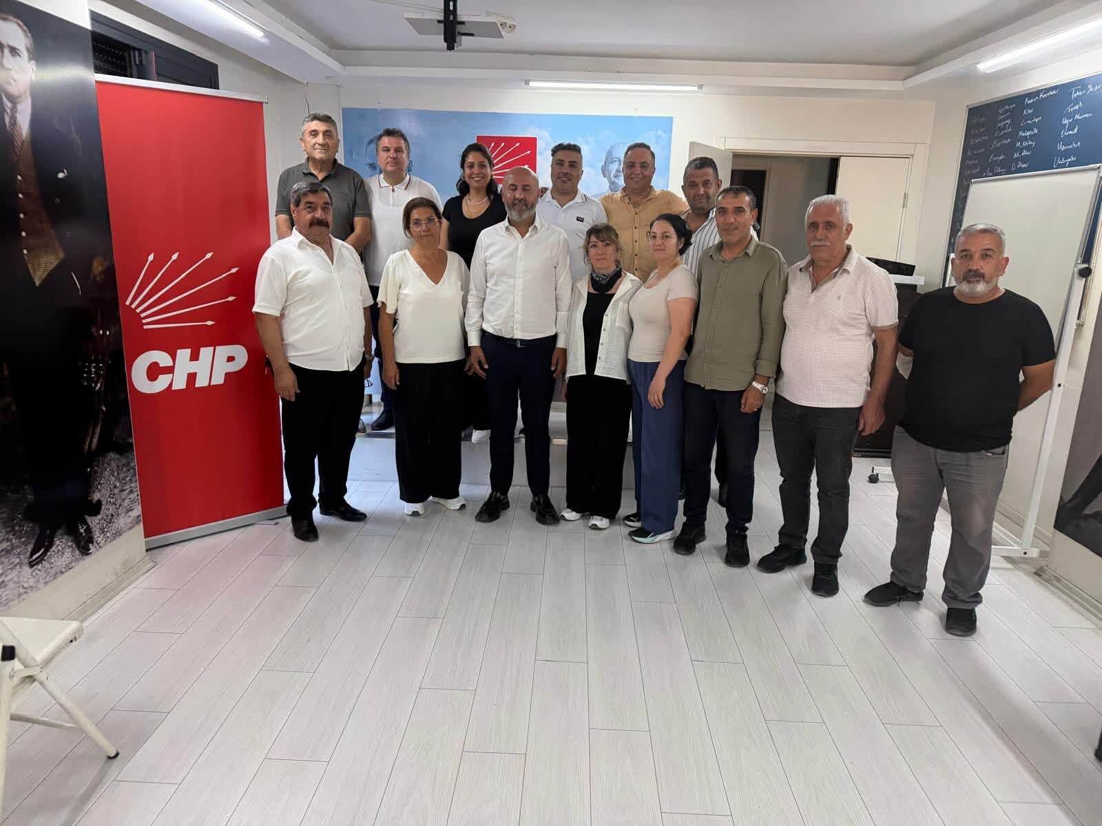 CHP Karabağlar’da 58 mahallede saha çalışması: Hedef yıl sonunda 15 bin üye