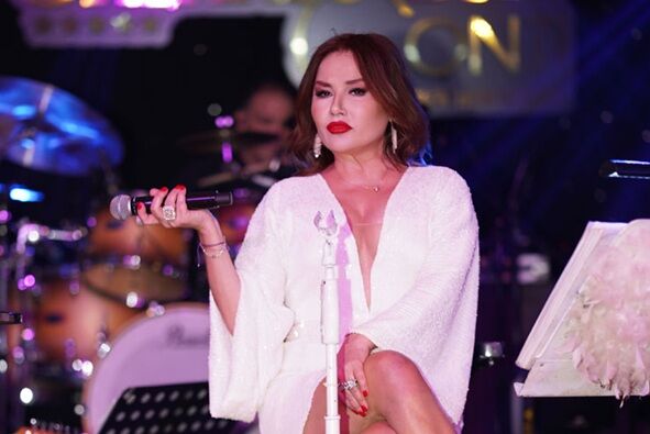 Evinde düşerek hastaneye kaldırılan Deniz Seki: Leğen kemiğim kırıldı!-1