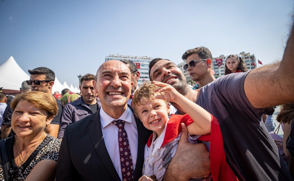 Tunç Soyer’den 30 Ağustos mesajı: Kocatepe’den İzmir’e uzanan Zafer Yolu'nu bir asırdır yürüyoruz