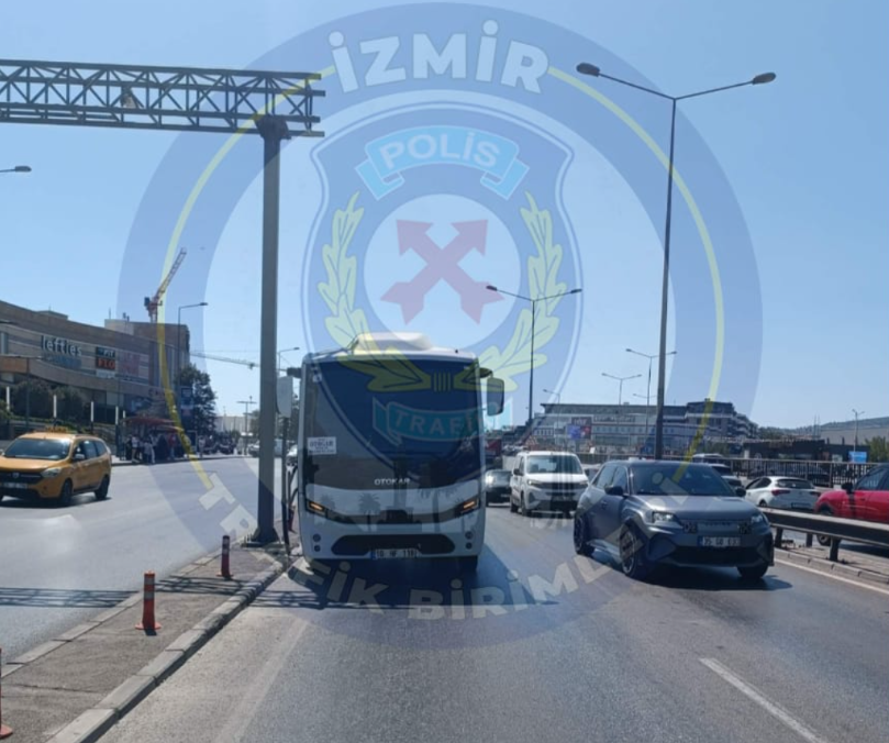 Gaziemir istikametine gidecekler dikkat: Trafik yoğunluğu Sarnıç’a uzandı