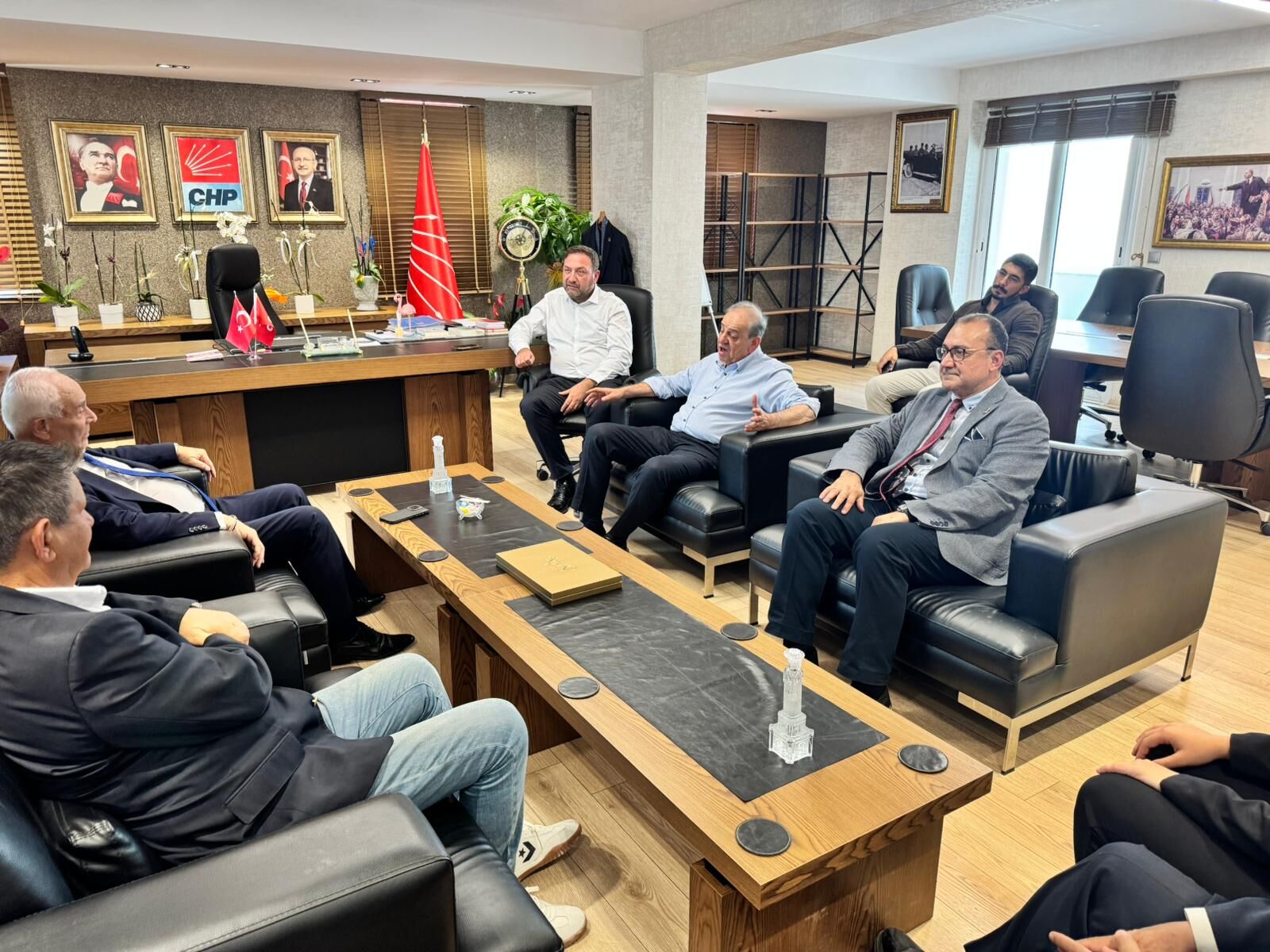 CHP MYK İzmir’de toplanıyor: Tarihi buluşma 2 Eylül’de!-1