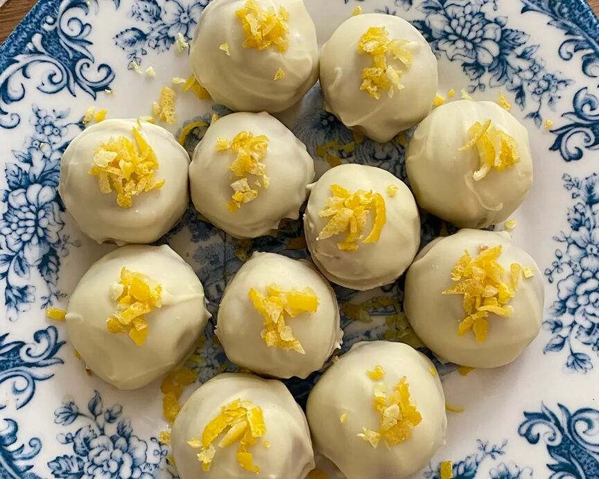Çay saatlerinin yeni gözdesi: Limonlu cheesecake topları tarifi!-1