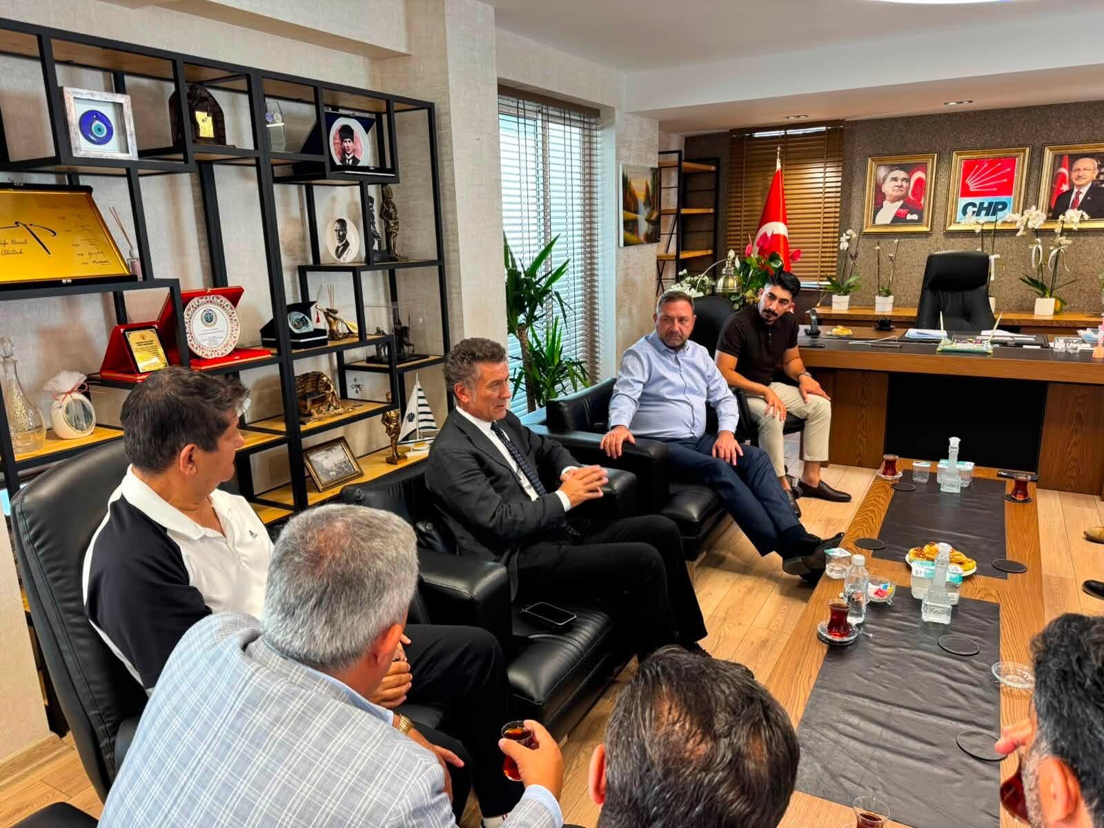 CHP’li Sarıbal’dan İzmir İl Başkanlığı’na ziyaret-1