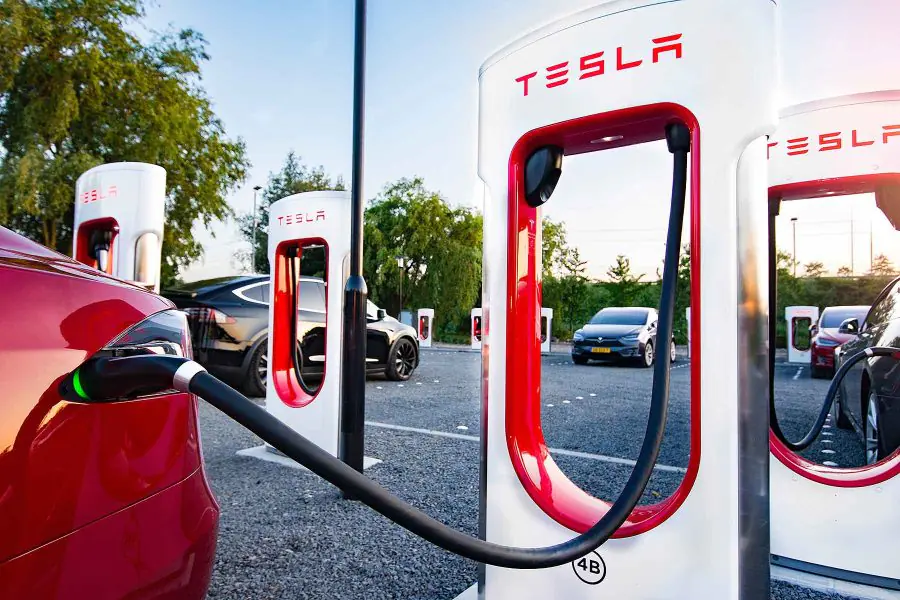 Anket sonuçlandı… Bornova’ya Tesla Supercharger geliyor