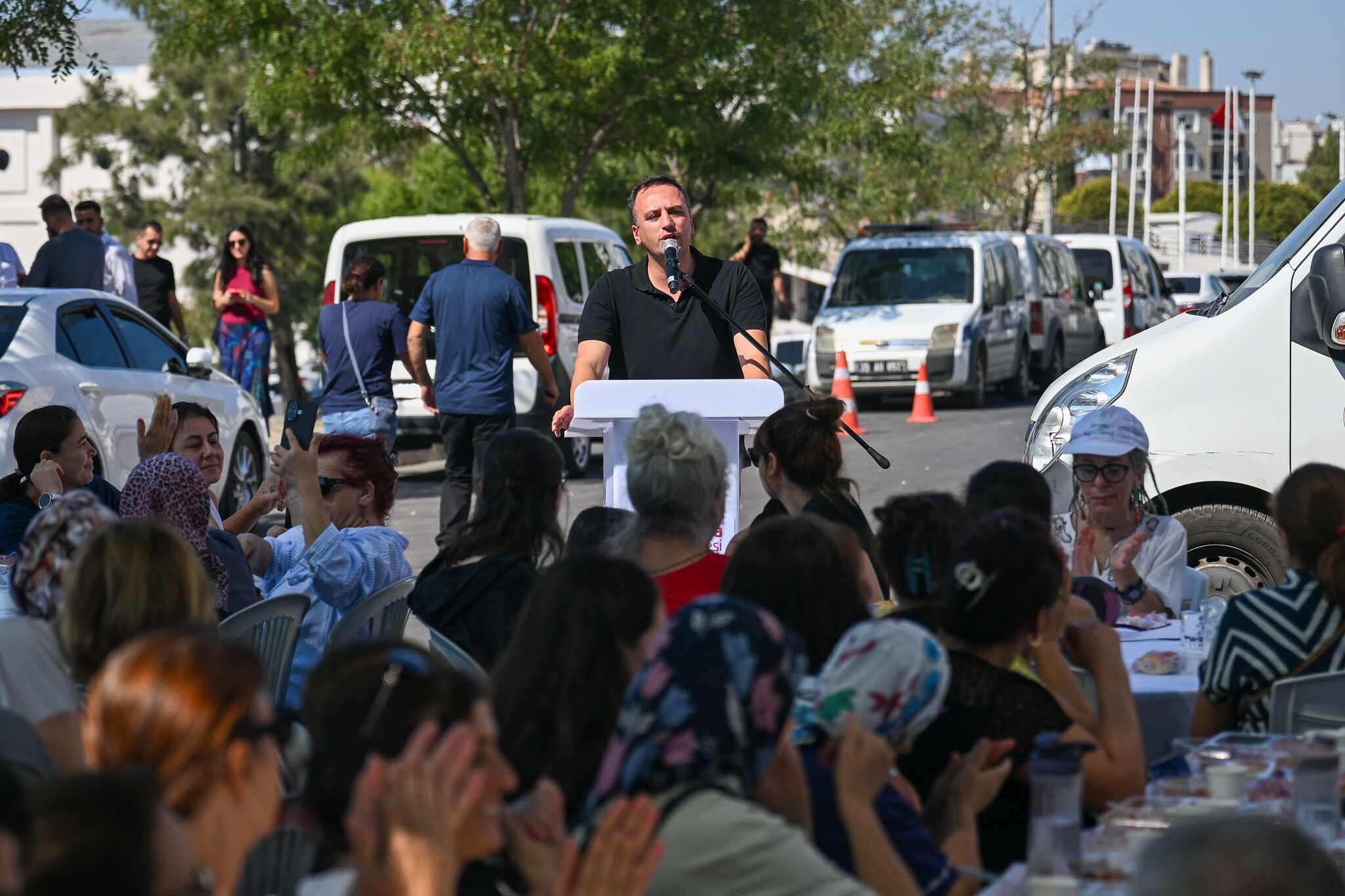 Bornova’da kent bostanları üretim ve dayanışmayı büyütüyor