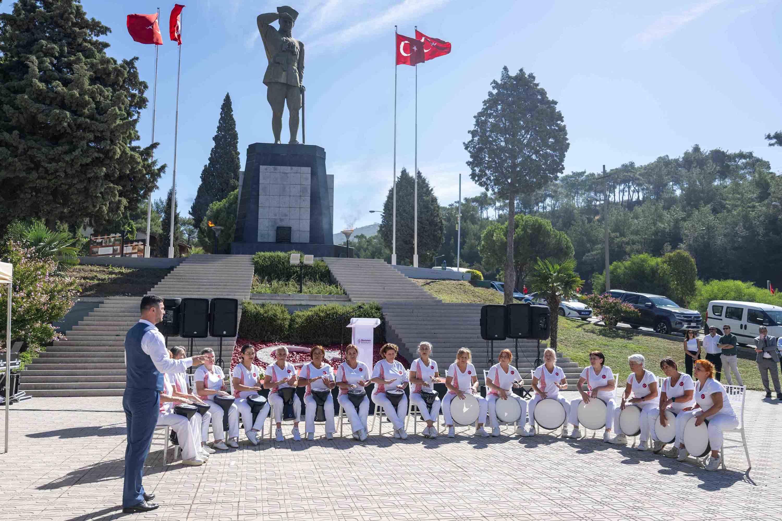 Bornova’da 9 Eylül coşkusu: Doğum günümüz kutlu olsun