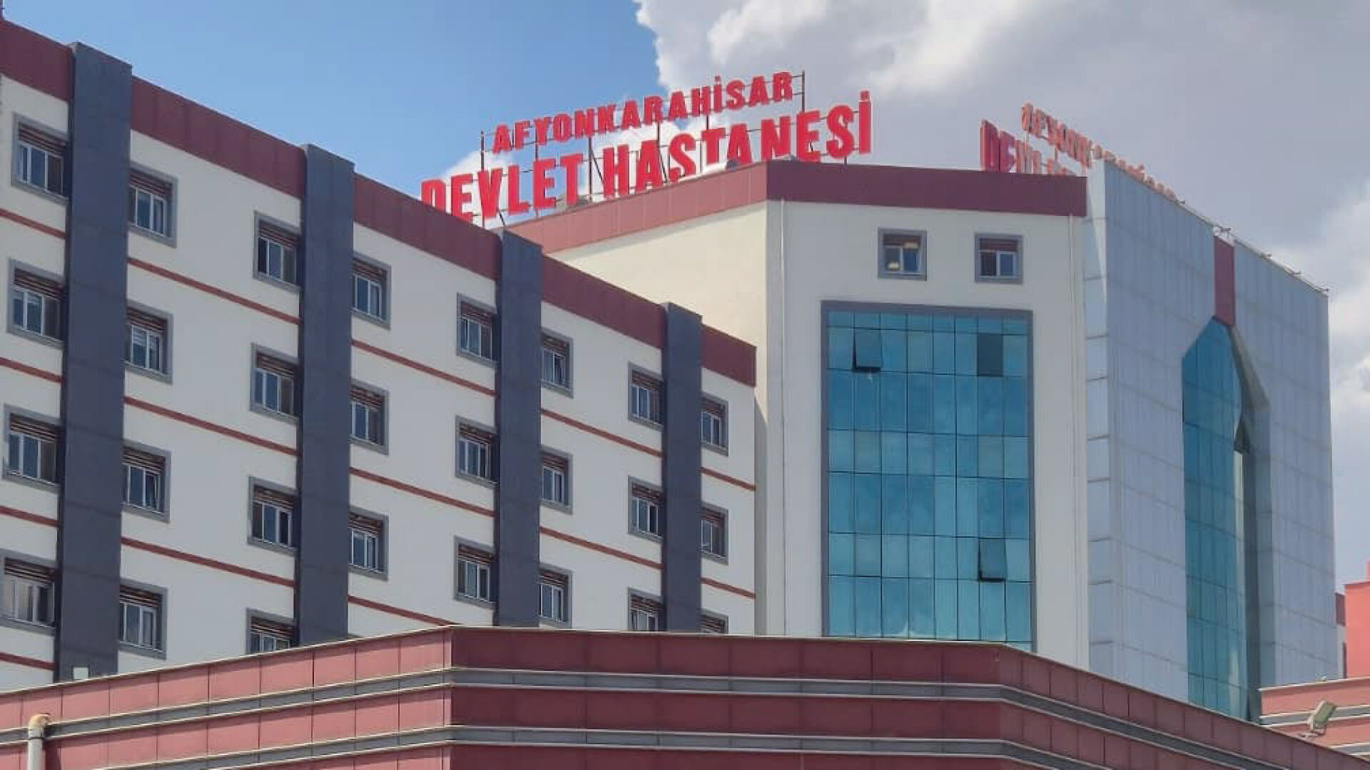Kamelyada doktora saldırı… Eşinin iş arkadaşına saldırdı