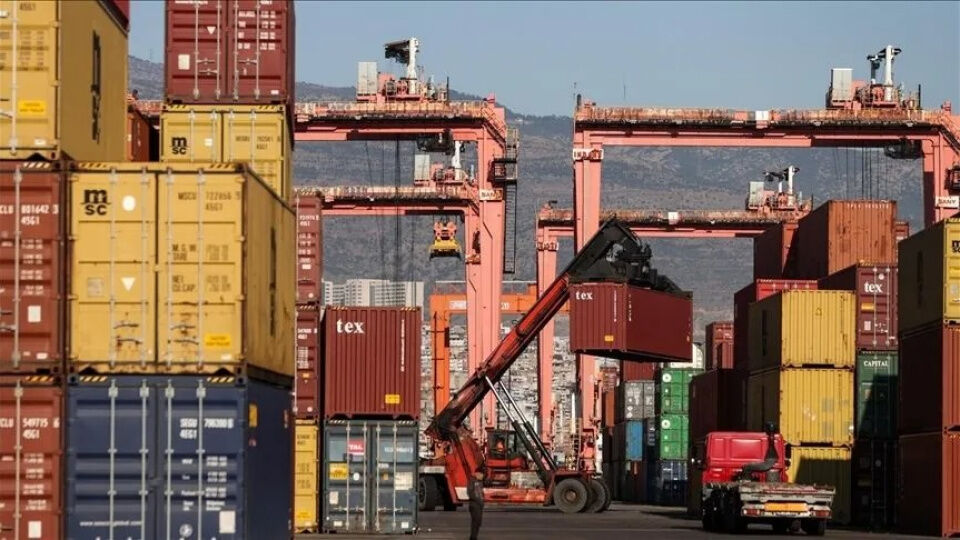 İhracat rekoru kırıldı! Cumhuriyet tarihinin en yükseği