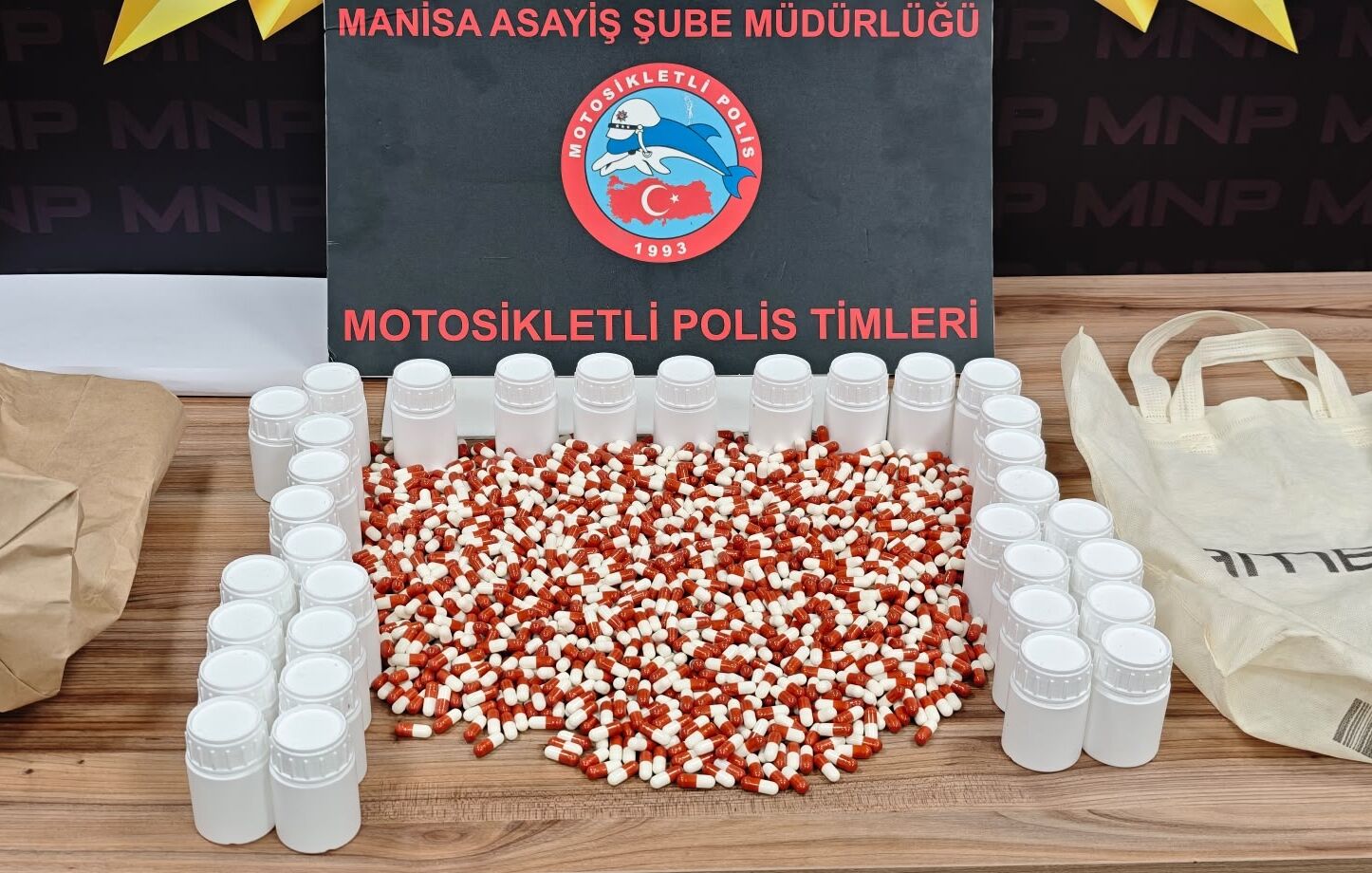 Suç defteri kabarık sürücü… Çantasından ecza deposu çıktı