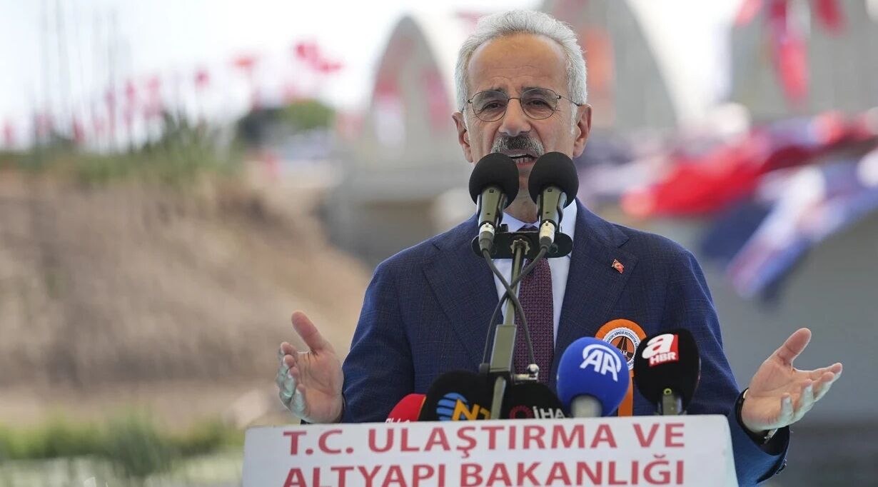 Yılan hikayesine dönen Ankara-İzmir YHT… Yine 3,5 saat vaadi!