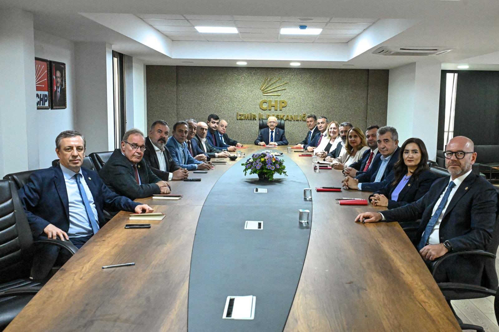 Chp İzmi̇r Myk Toplanti Kiliçdaroğlu