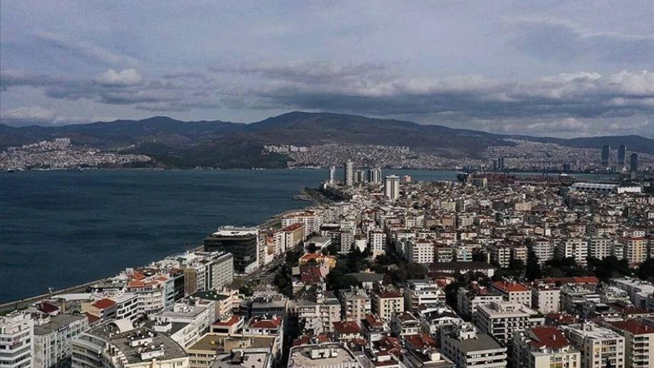 Yağış sezonu başlıyor… Prof. Dr. Yaşar’dan kritik uyarı: İzmir’in en büyük belası çökme-1