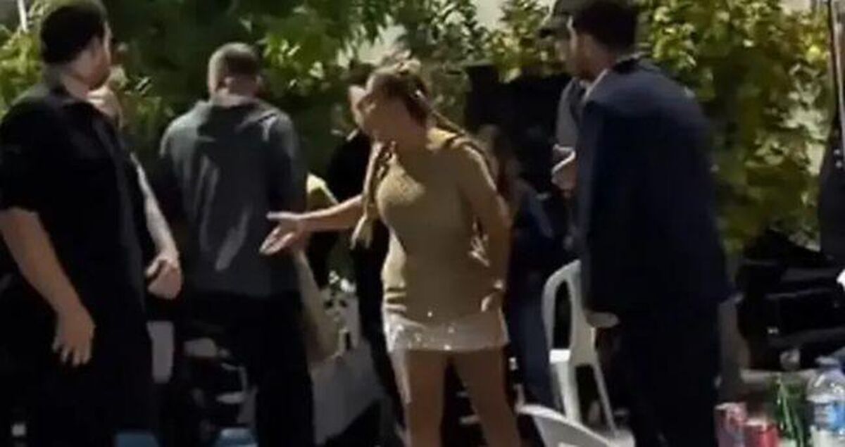 Demet Akalın 1