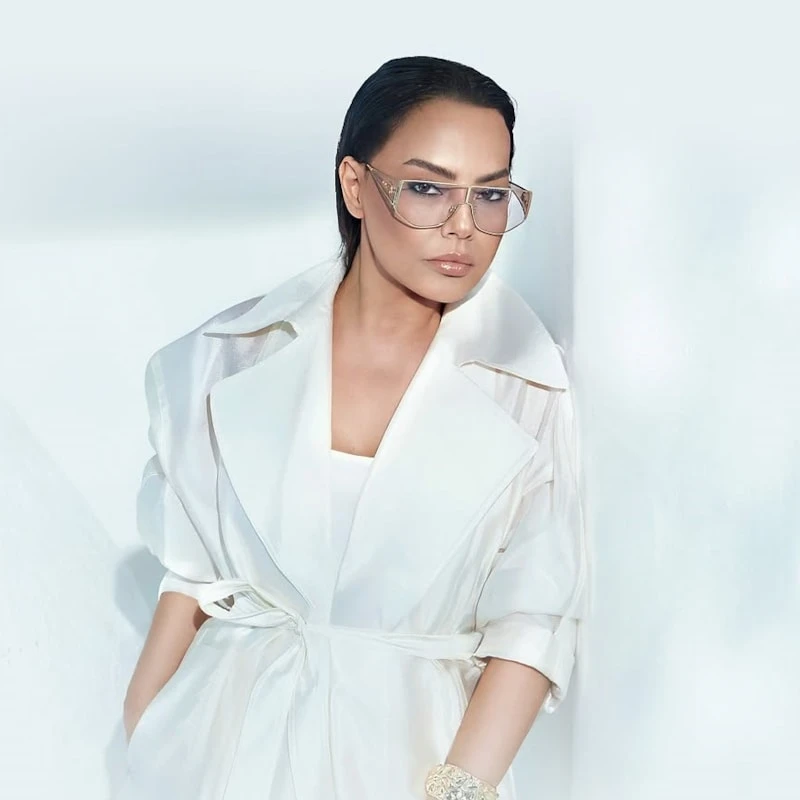 Ebru Gündeş Estetik (2)