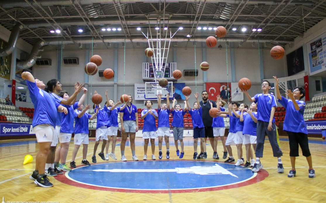 İzmir'de kış spor okulları 21 Eylül'de kapılarını açacak