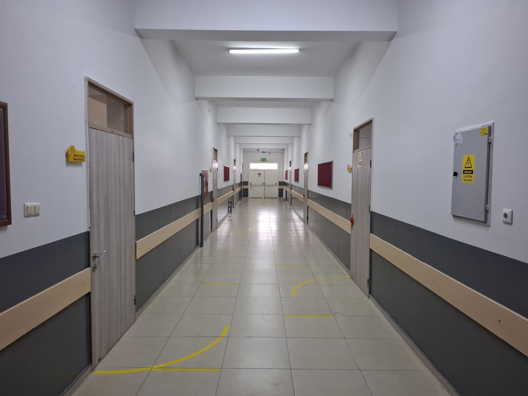 Eskişehir’deki Yaşar Lisesi yeni eğitim yılına yenilenerek girdi-1